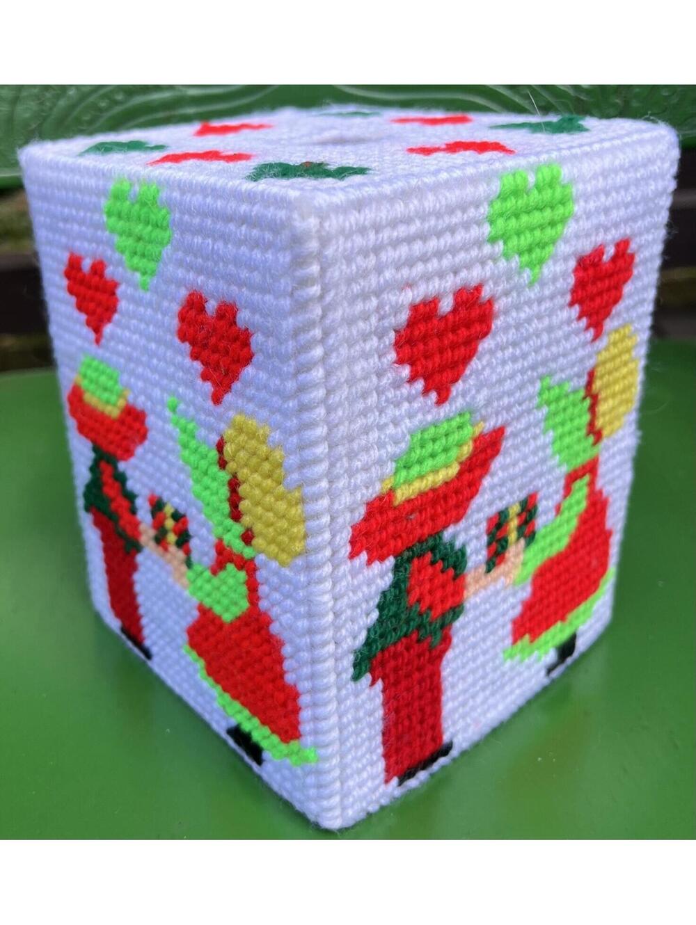 Vintage Needlepoint Cubed Tissue Box Holder Hearts Cottage 5x5x6 red white